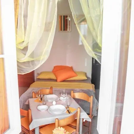 Apartment Noli *